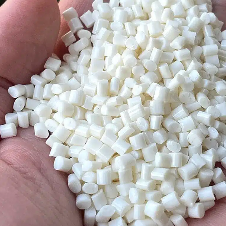 PE Pellets out of plastic granulating machine