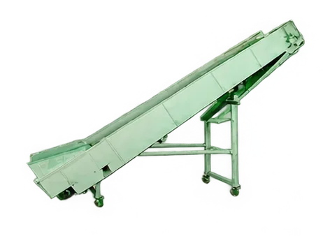 Belt conveyor feeding waste plastic film into washing line